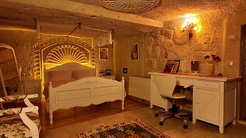 Iris Cave Cappadocia