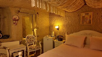 Iris Cave Cappadocia
