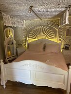 Iris Cave Cappadocia