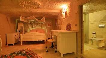 Iris Cave Cappadocia