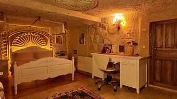 Iris Cave Cappadocia