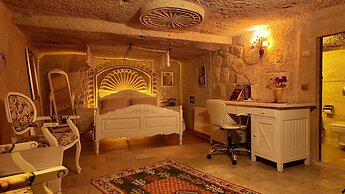 Iris Cave Cappadocia