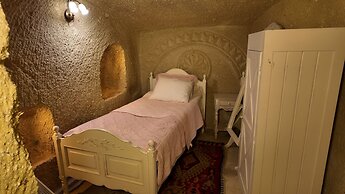 Iris Cave Cappadocia
