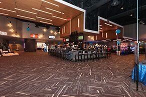 Royal River Casino and Hotel