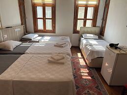 Sekercigiller Konuk Evi