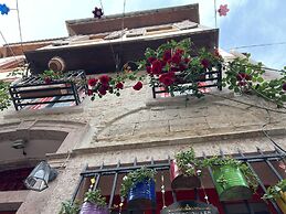 Sekercigiller Konuk Evi