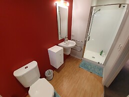 Claremont Country Lodge B&B