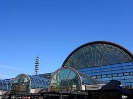 APA Hotel & Resort Midosuji Hommachi Eki Tower