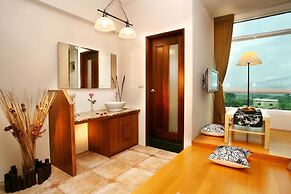 Taiping Mountain Spring Love