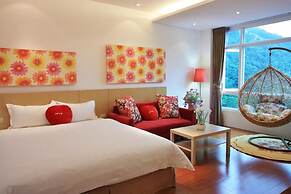 Taiping Mountain Spring Love