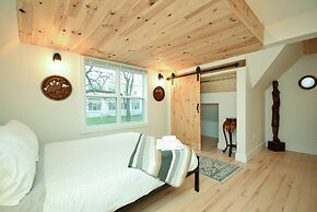 M. Hooper Downtown Luxury