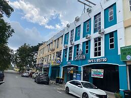 Hotel O Captain Hotel Cafe & Bistro