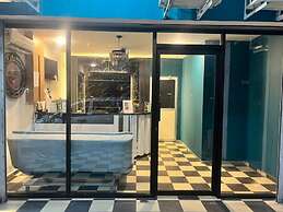 Hotel O Captain Hotel Cafe & Bistro