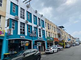 Hotel O Captain Hotel Cafe & Bistro