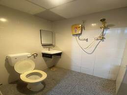 Hotel O Captain Hotel Cafe & Bistro