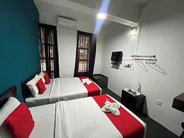 Hotel O Captain Hotel Cafe & Bistro