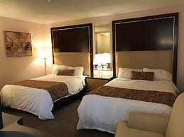 Cardinal Court Motel