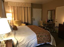 Cardinal Court Motel