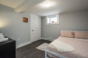 Spacious DAL & Downtown Apartments