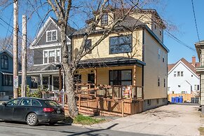 Spacious DAL & Downtown Apartments