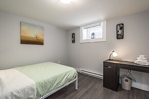 Spacious DAL & Downtown Apartments