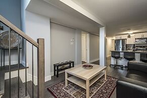 Spacious DAL & Downtown Apartments