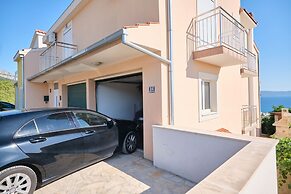 Seaview Apartment Kia by Litto