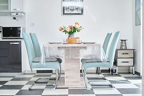 Seaview Apartment Kia by Litto