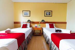 RedDoorz @ The Manor Davao