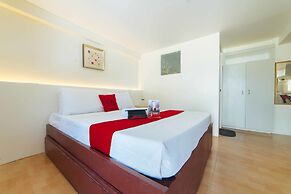 RedDoorz @ Ledesco Avenue Lapaz Iloilo