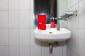 RedDoorz @ Cikutra 3