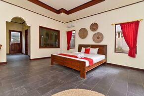 RedDoorz Plus near Seminyak Square