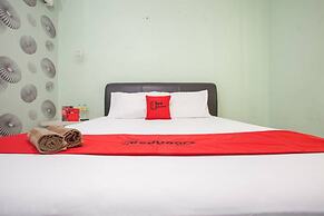 RedDoorz @ Raya Tidar