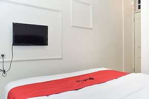 RedDoorz Plus @ Kemayoran