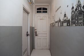 RedDoorz Plus @ Kemayoran