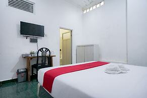 RedDoorz Syariah near Exit Toll Puncak