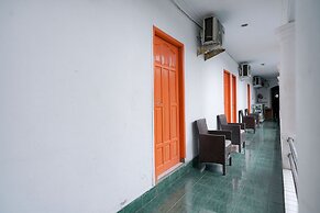 RedDoorz Syariah near Exit Toll Puncak