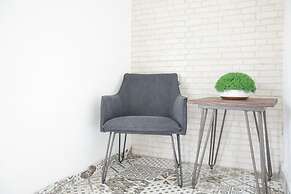 RedDoorz Plus near UNIMED Medan