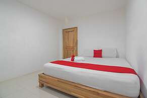 RedDoorz near Gajah Mada Pontianak