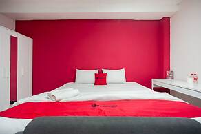 RedDoorz Plus near Mall Kelapa Gading