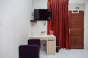 RedDoorz Plus near Mall Kelapa Gading