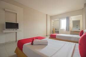 RedDoorz Plus near Kampung Gajah 3