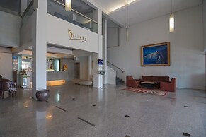 RedDoorz Plus near Kampung Gajah 3