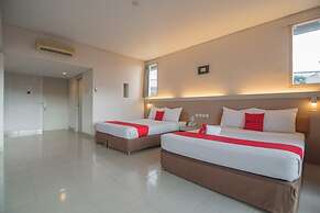 RedDoorz Plus near Kampung Gajah 3