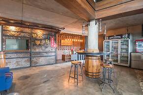 RedDoorz Plus near Kampung Gajah 3