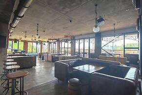 RedDoorz Plus near Kampung Gajah 3