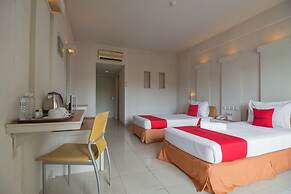 RedDoorz Plus near Kampung Gajah 3