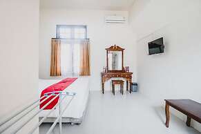 RedDoorz Syariah near Gelora Delta Sidoarjo