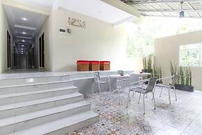 RedDoorz near Jogja Kembali Monument 3