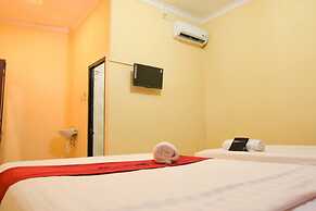 RedDoorz near Terminal A Adisucipto Airport